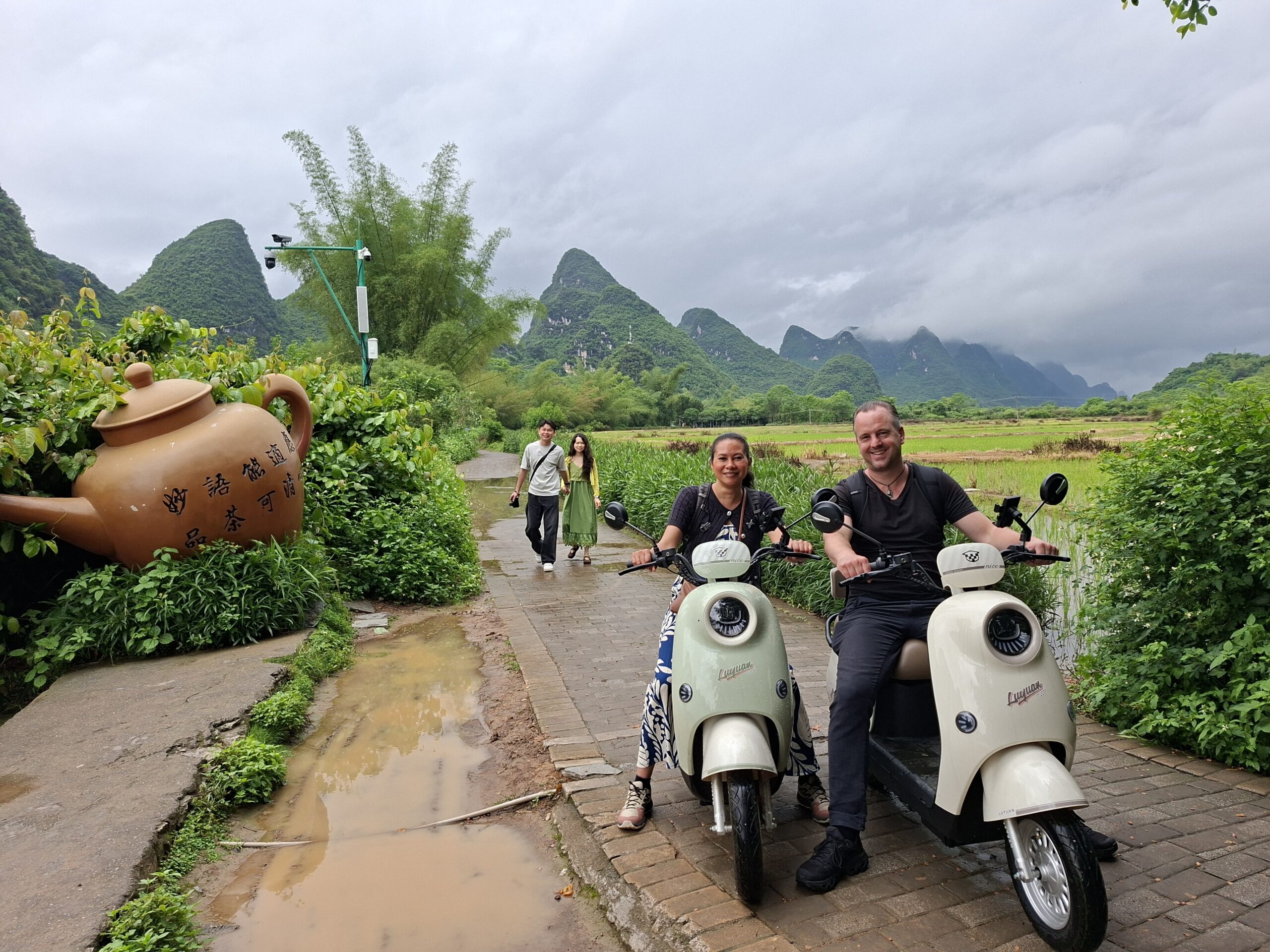 Ari en Raf in Guilin, China